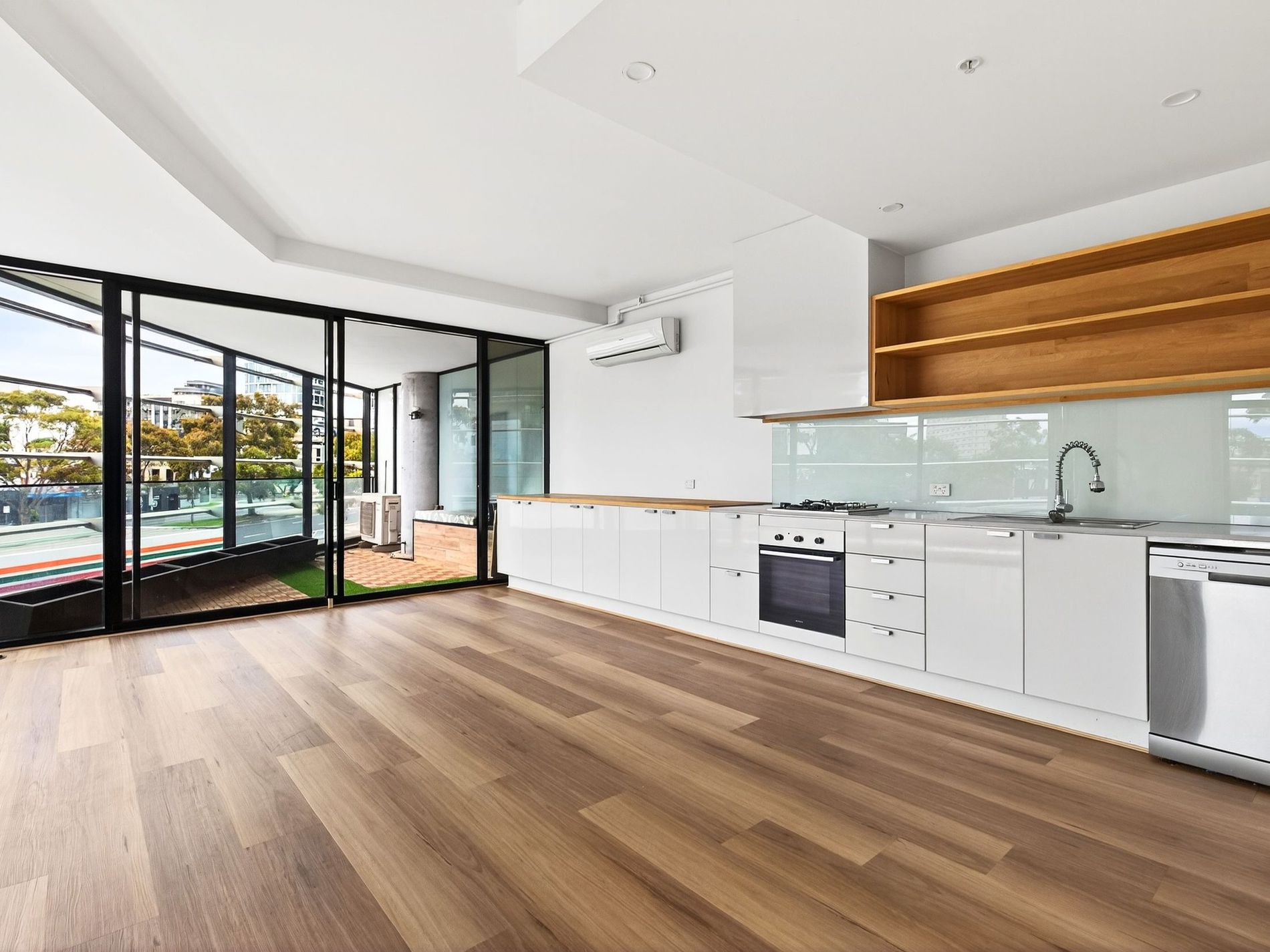 2c/635 St Kilda Road, Melbourne