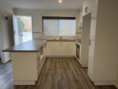 2 / 3-5 Wandana Drive, Wandana Heights