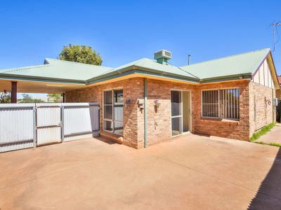 11 Russell Street, Piccadilly