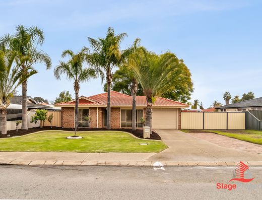 Stylish & Spacious Family Home with Huge Backyard and Future Development Potential