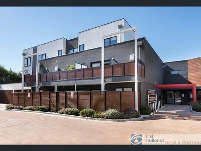 16 / 15-19 Mullenger way , Braybrook