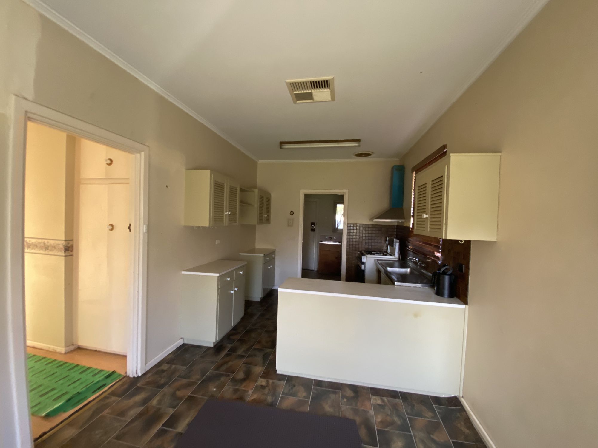 62 Bradley Grove, Mitchell Park