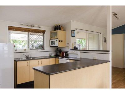 8 Spey Court, Tewantin