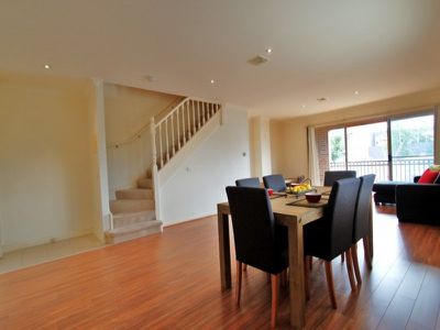 10 / 19 Cambridge Street, Box Hill