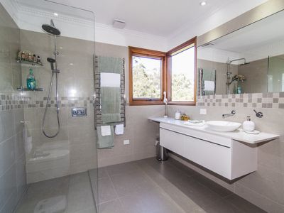 611 Silver Hill Road, Glaziers Bay