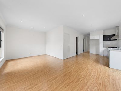 3 / 2 Lily Street, Braybrook