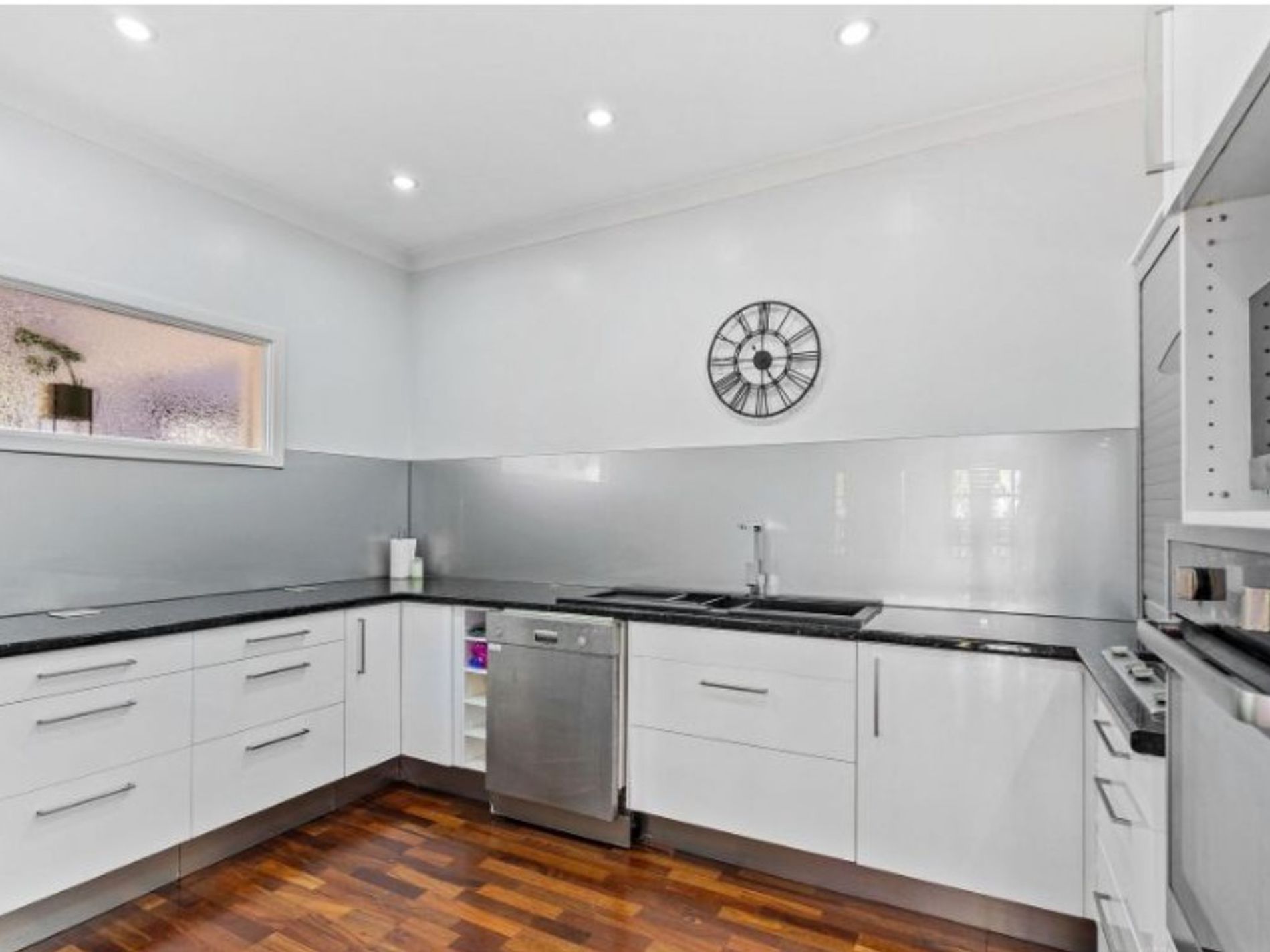 13 Hope Road, Ardross