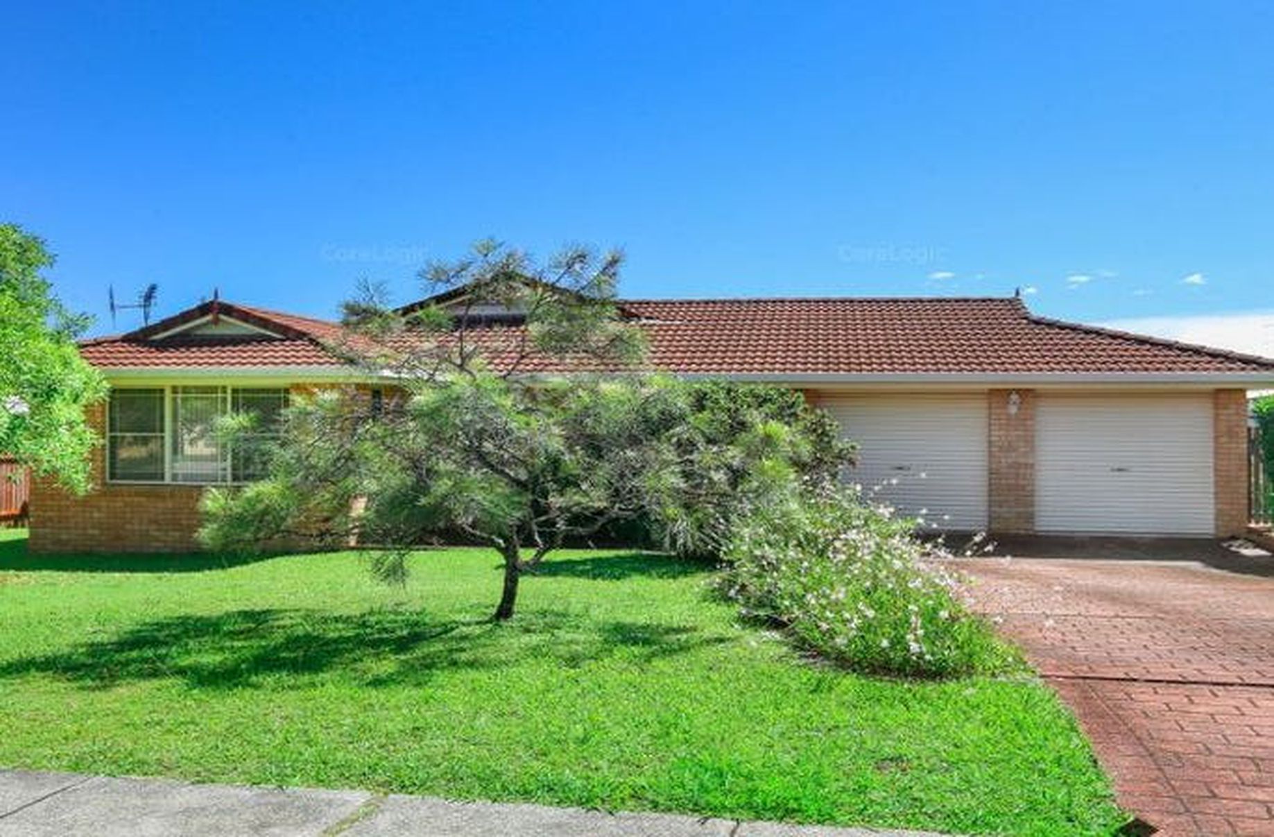 76 Colonial Circuit, Wauchope Oxbridge Global Real Estate, Finance