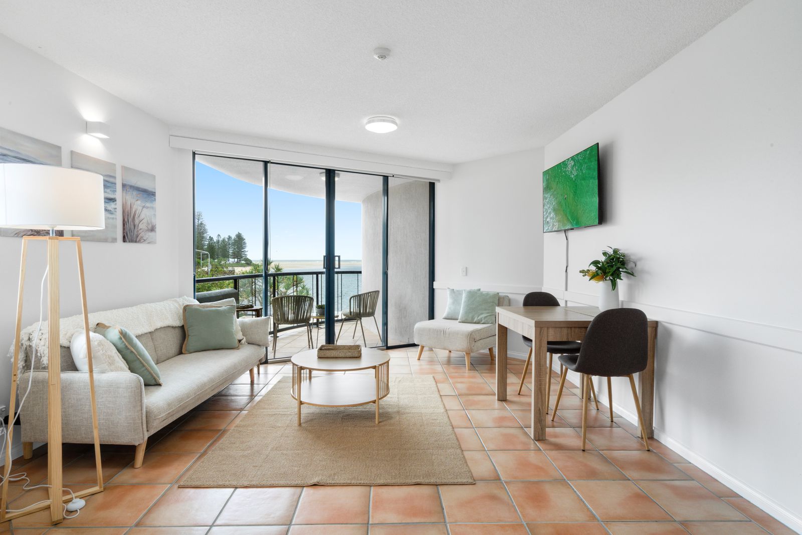 Photo 10 of 18, 12/4 Tay Avenue, Caloundra
