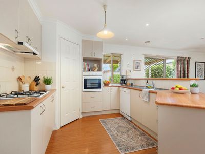 16 WREN COURT, Wodonga