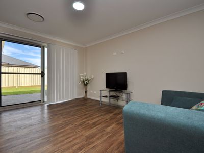 7 Lacey Avenue, Dubbo