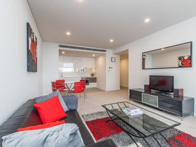 411  /  2 Moreau Parade, East Perth