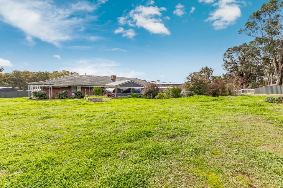 33 Stanley Crescent, Kangaroo Flat