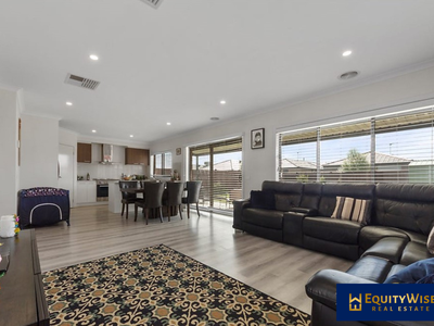 51 Anniversary Avenue, Wyndham Vale