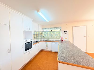 16 Gordon Street, Richmond Hill