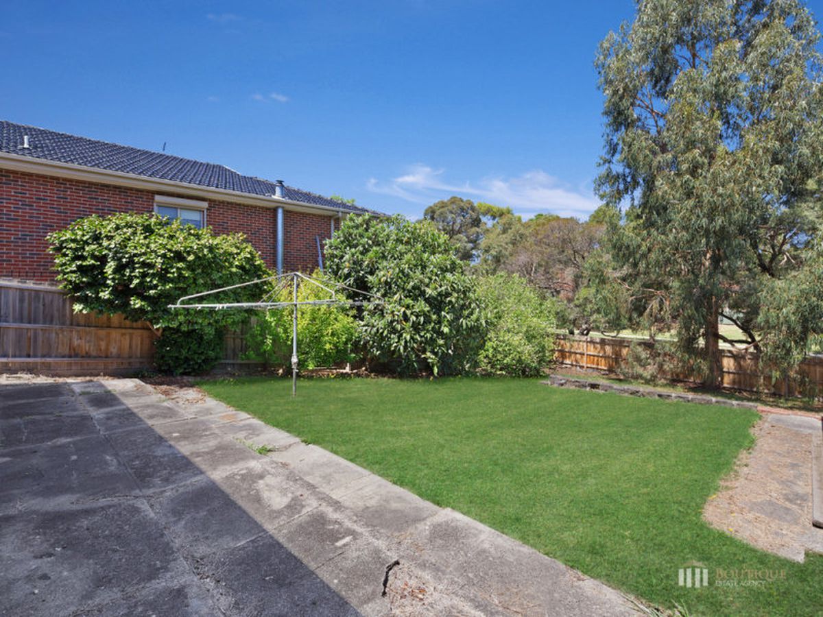 164 Eley Road, Burwood East