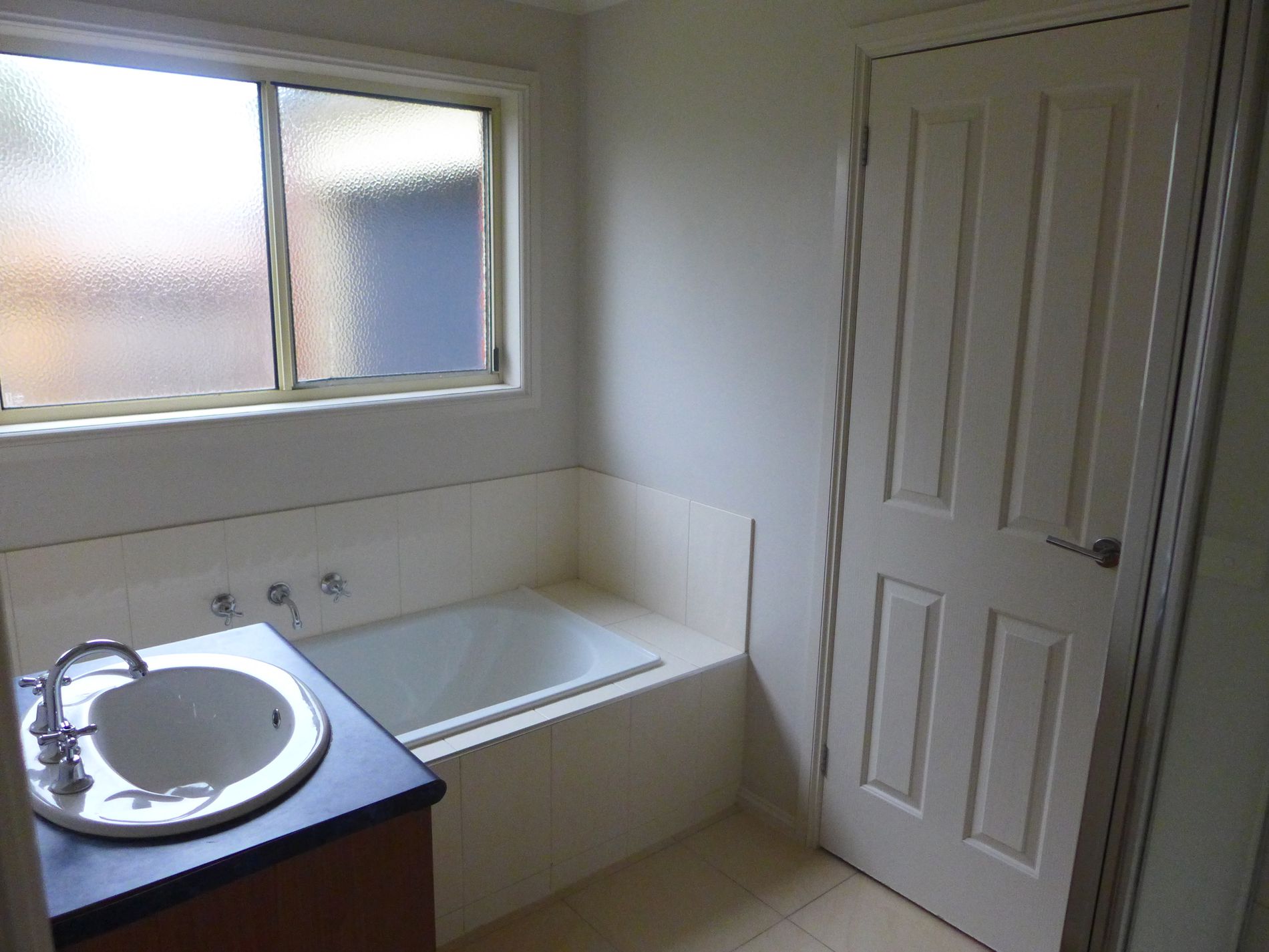 8 Elliot Court, Whittington