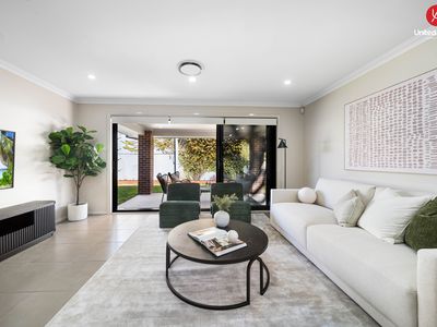 3 Dobroyd Drive, Elizabeth Hills