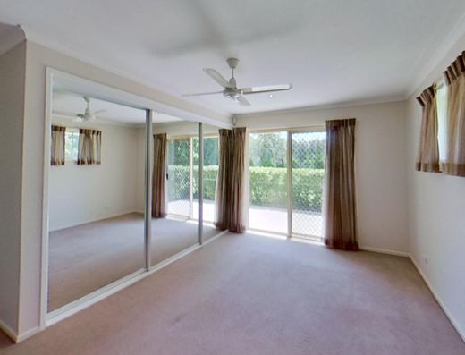 Cooroibah Rural Retreat image 11