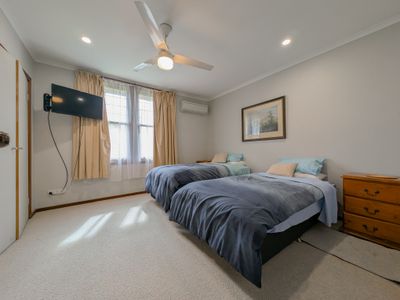 6 Scoresby Street, Kerang