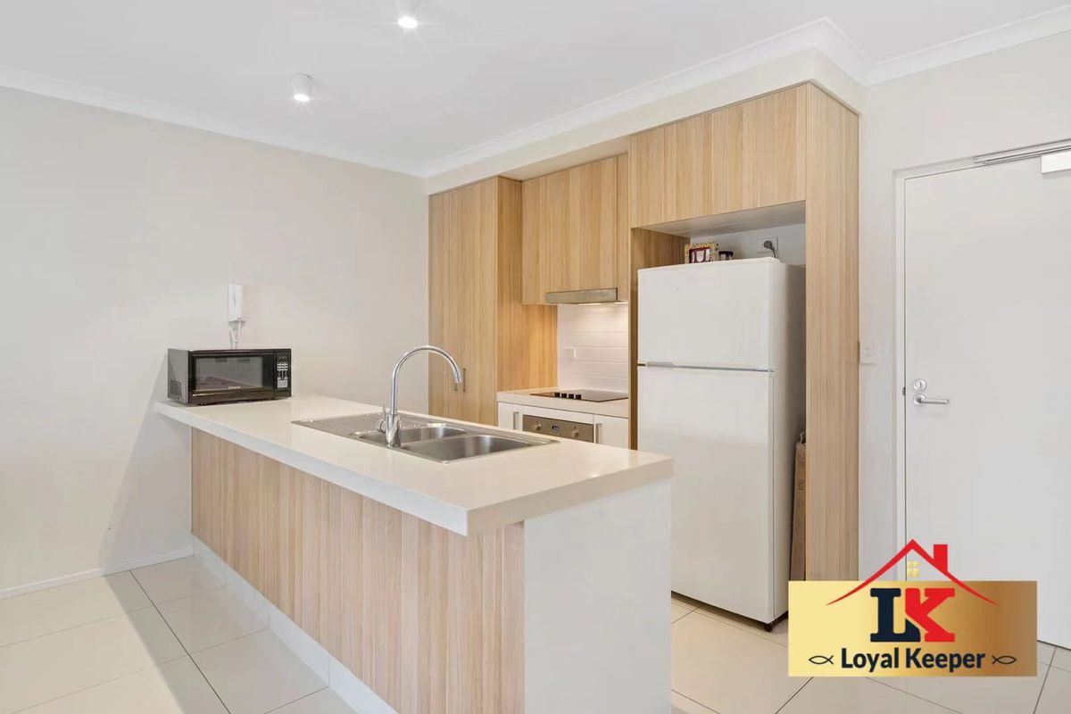 202 / 8 Norman Street, Southport