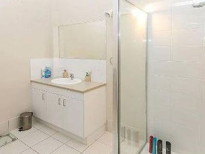 6 / 184 Torquay Road, Torquay