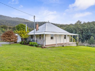 50 Cairns Road, Surges Bay