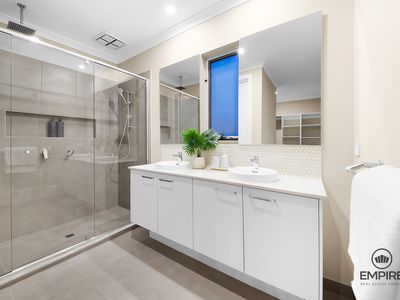 8 Basalt Drive, Clyde North