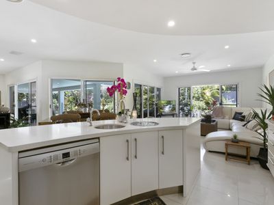 17 Greenside Court, Peregian Springs