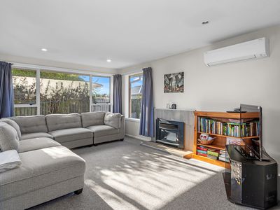 38 Greenhaven Drive, Burwood
