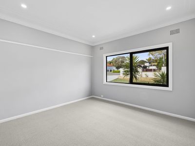 76 Stoney Creek Road, Beverly Hills