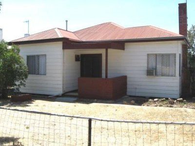 15 Lynott Street, Horsham