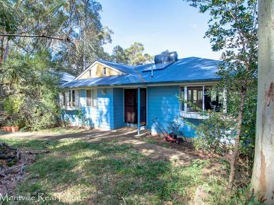 270 Hunchy Road, Hunchy