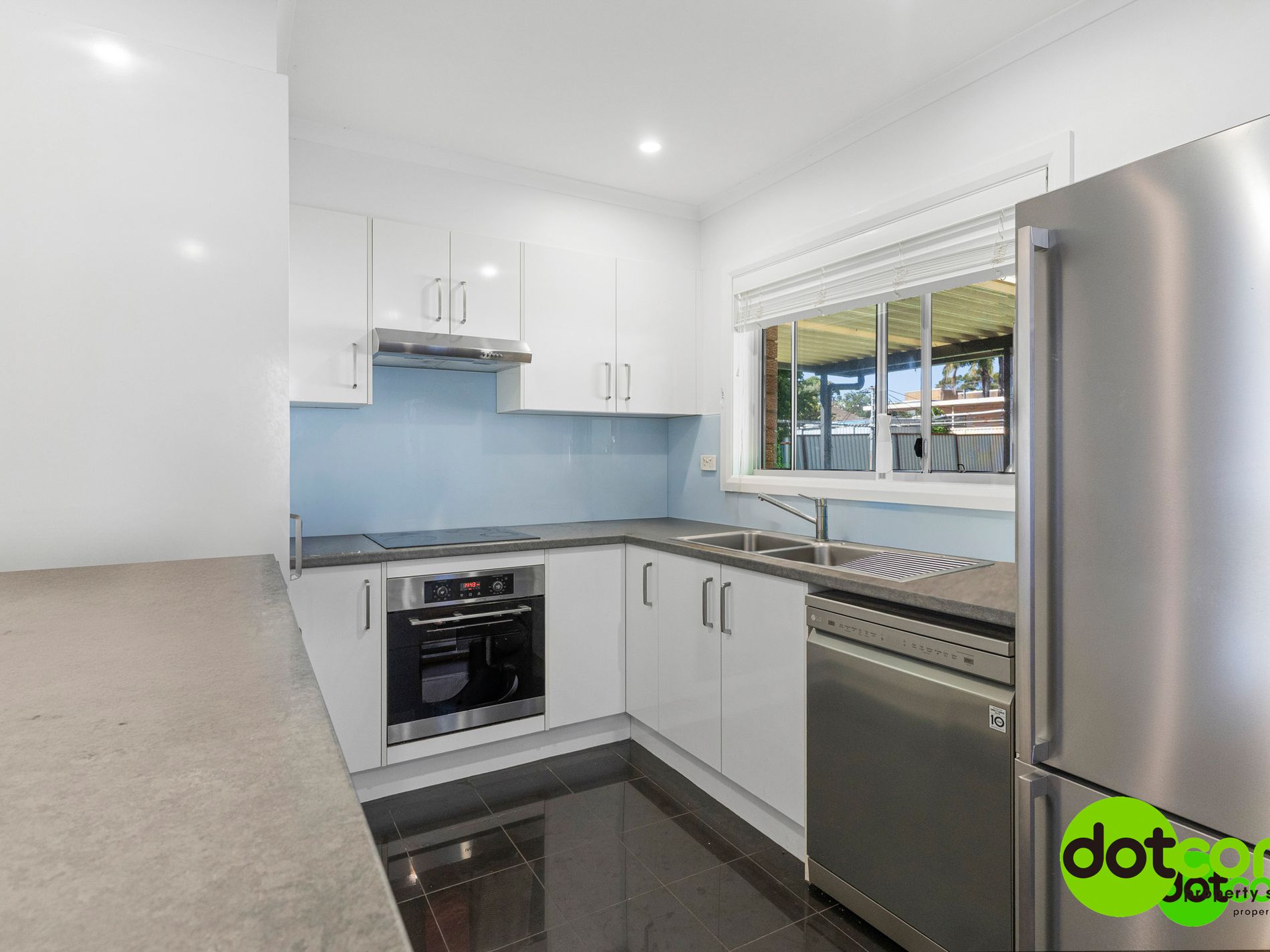 15 Crown Street, Toukley