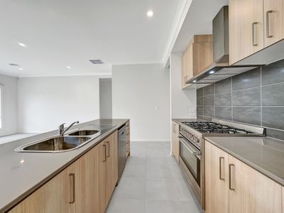 6 Crowlands CIRCUIT, Eynesbury