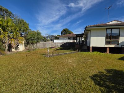 14 Karingal Place, Bradbury