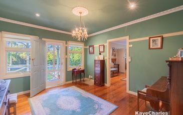 15 Burton Road, Beaconsfield Upper