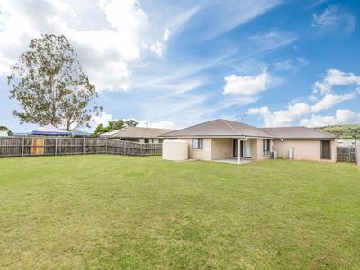 19 SPOONBILL COURT, Lowood