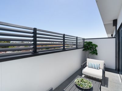 2 / 123 Miller Road, Altona