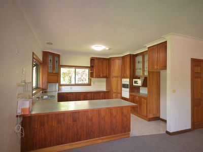 4 Lambert Street, Tawonga