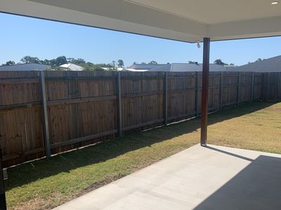 2 / 12 Coolamon Court, Urraween