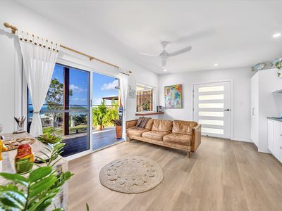 48 Blackcurrant Drive, Hideaway Bay