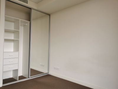 1505 / 11 Charles St, Canterbury
