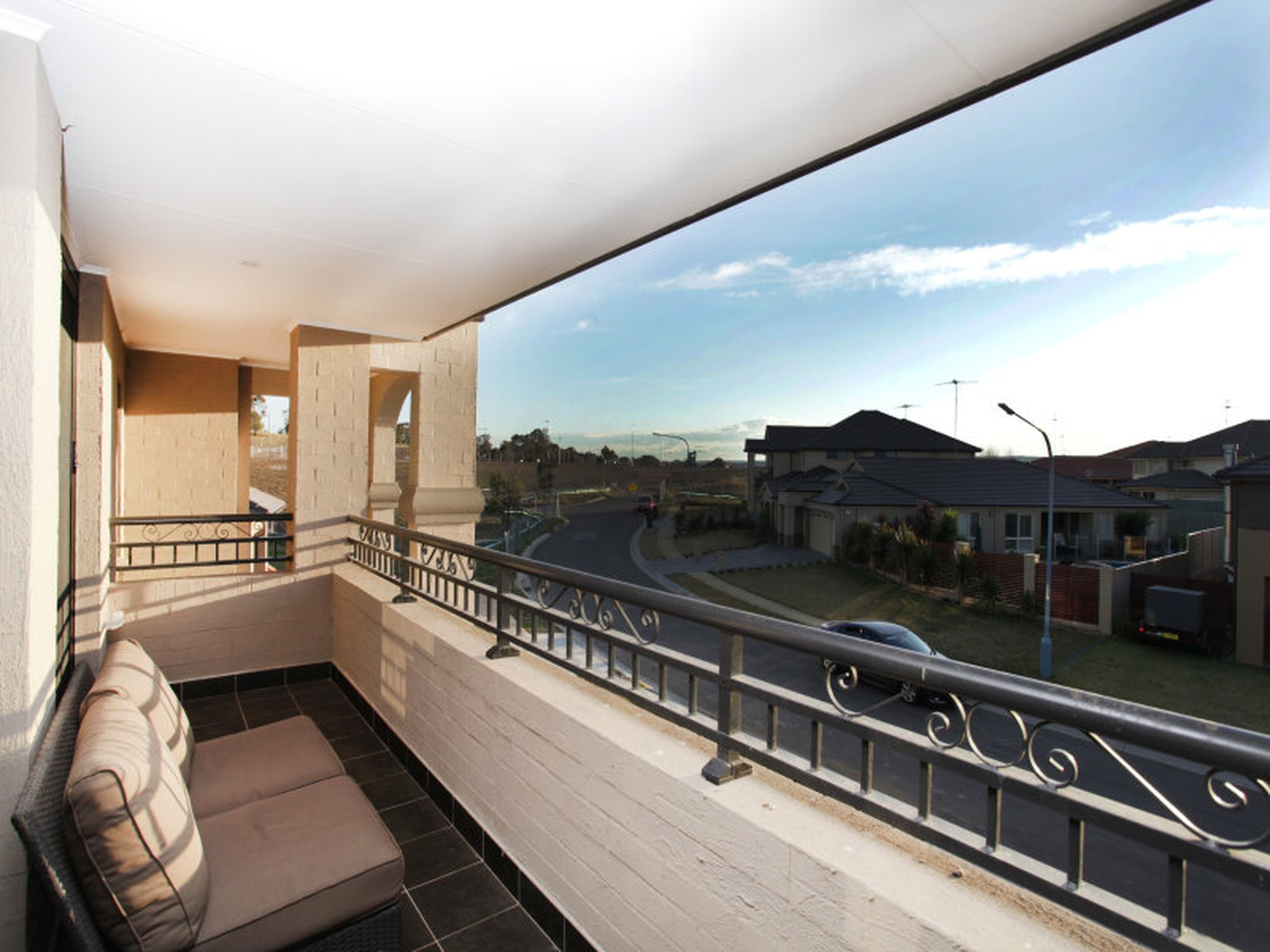 30 Bangalla Parade, GLENMORE PARK
