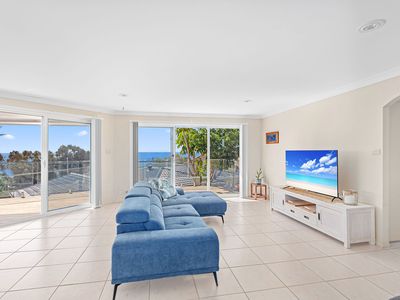80 Lakeview Crescent, Forster