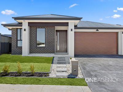 22 Grey Myrtle Road, Huntley