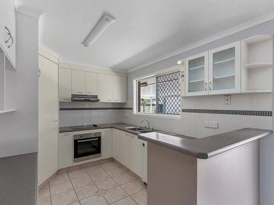 66 Ibis Boulevard, Eli Waters