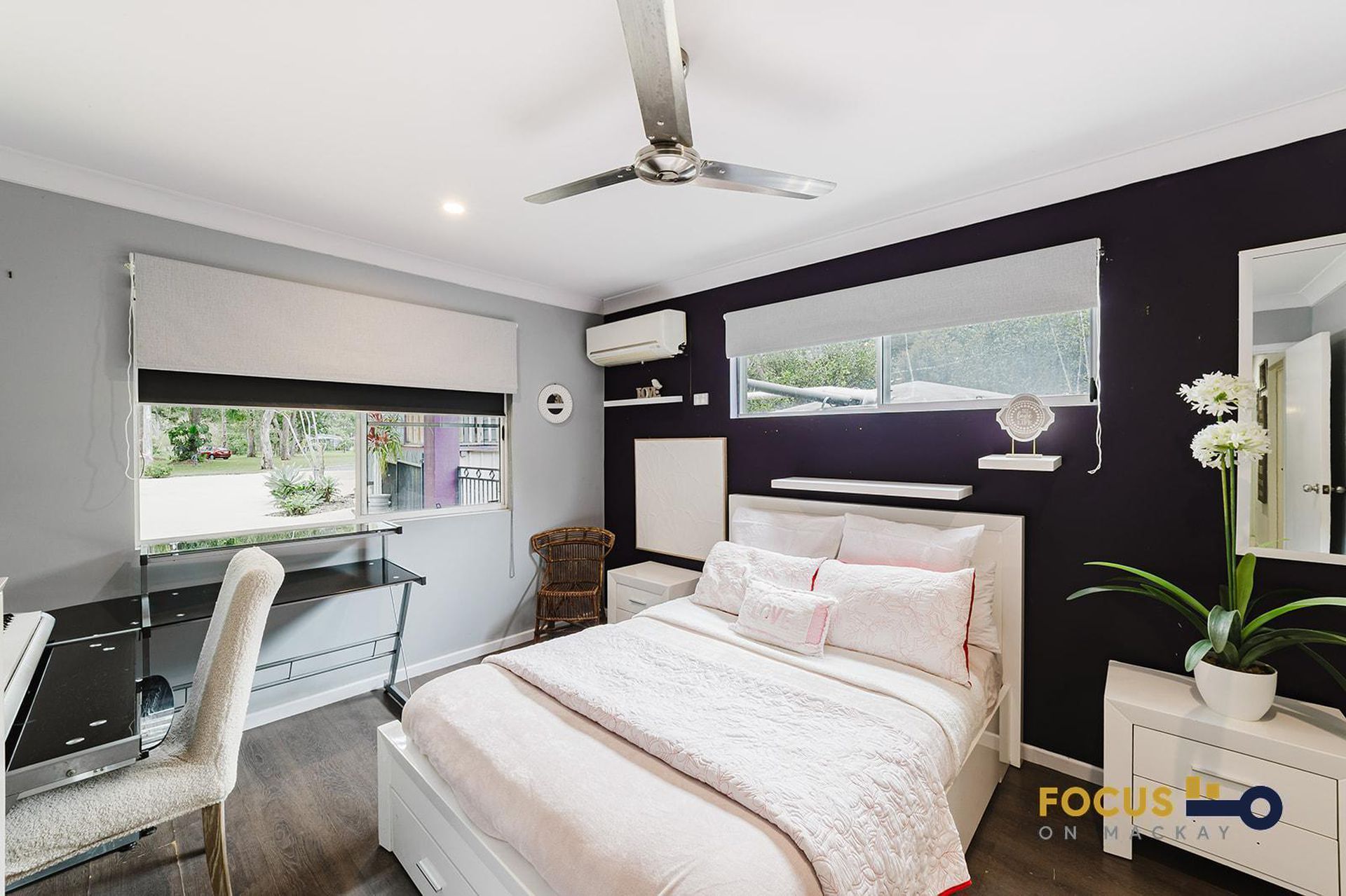 220 Miran Khan Dve, Armstrong Beach