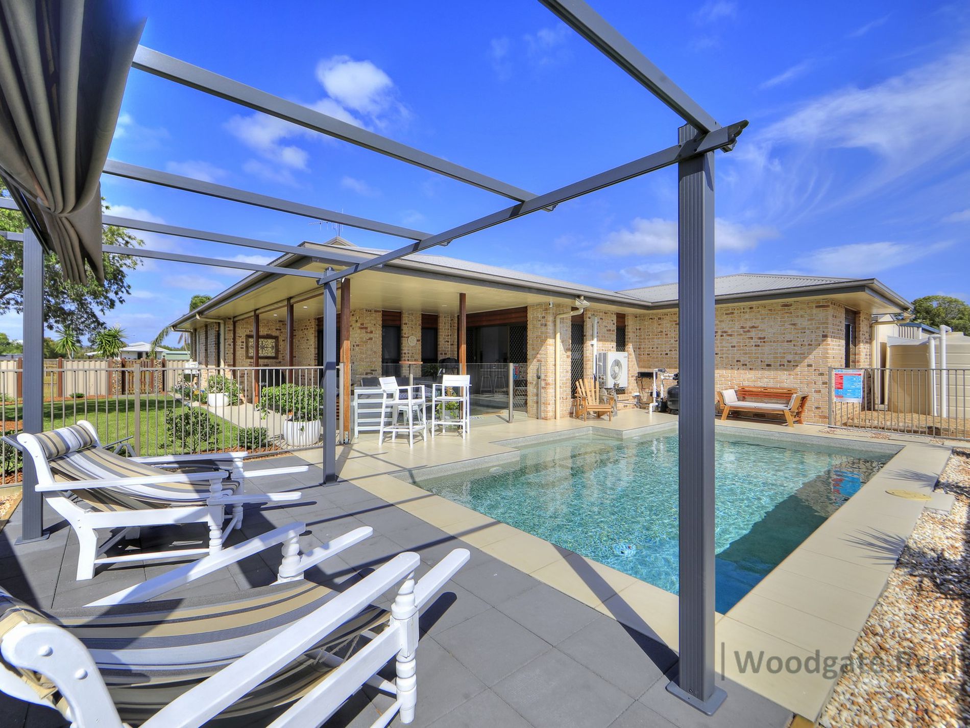 9 Sunset Avenue, Woodgate