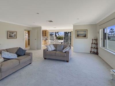 12 Haddrill Parade, Dalmeny